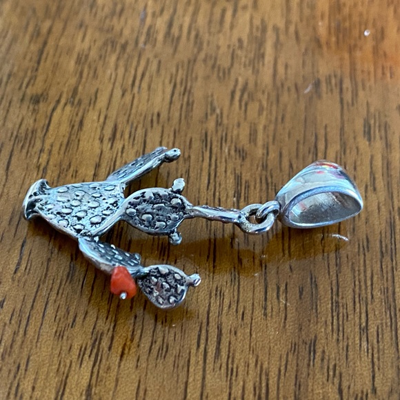 925 3D Sterling Silver Prickly Pear Cactus Pendant with Coral Bead Blossom - Picture 5 of 5